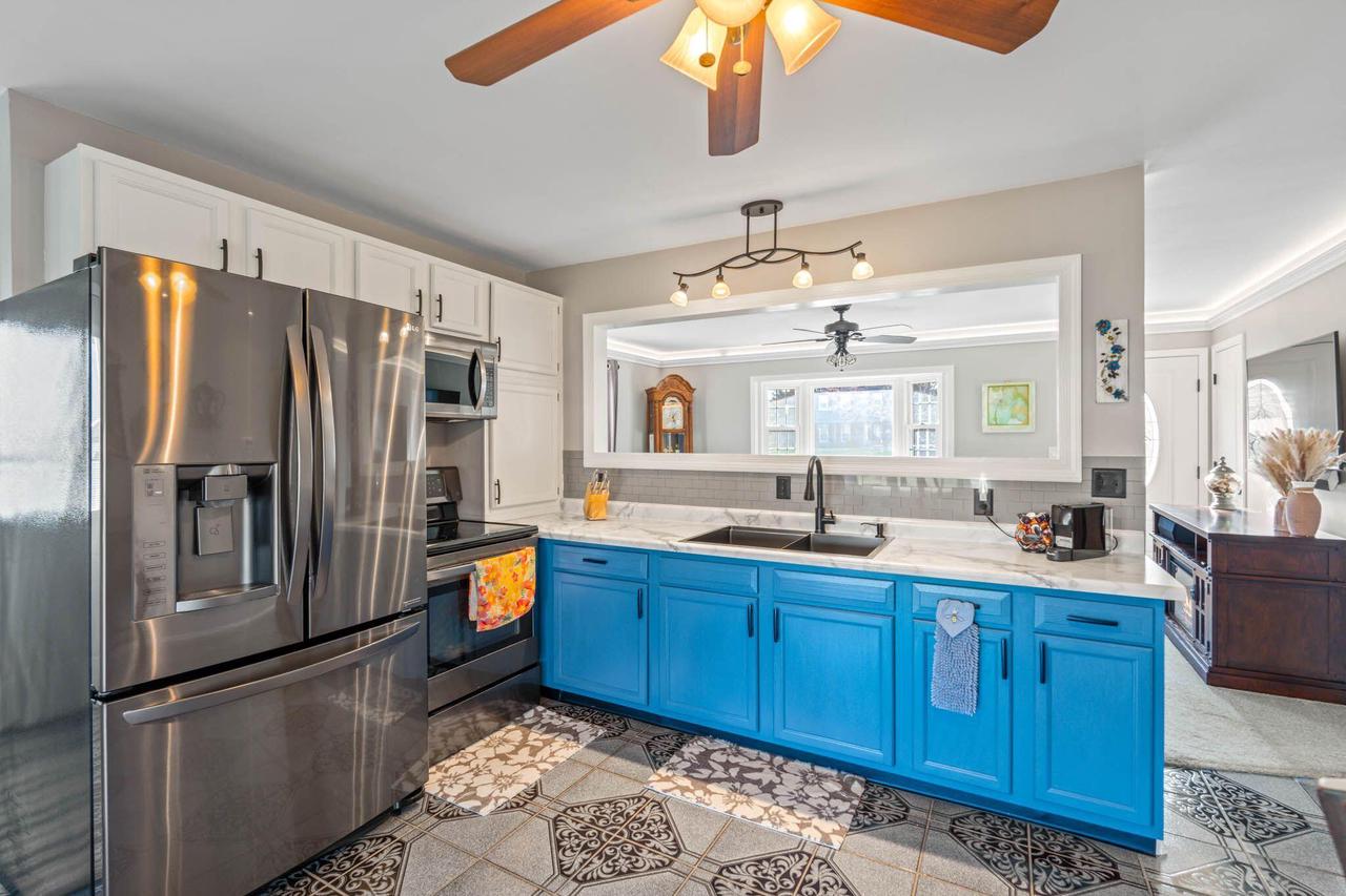 10120 South 8th AVENUE