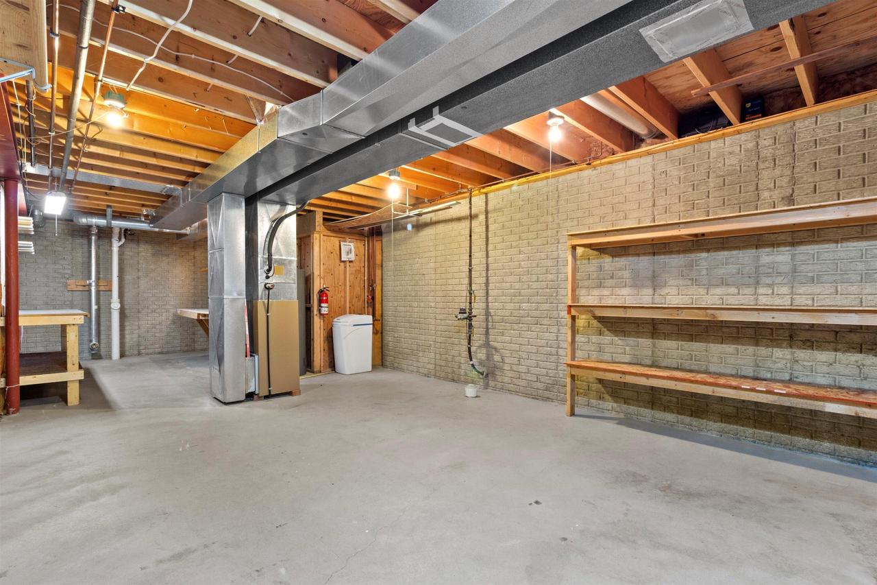 401 Prairie Hill WAY