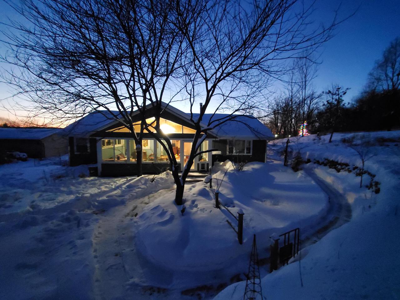 401 Prairie Hill WAY