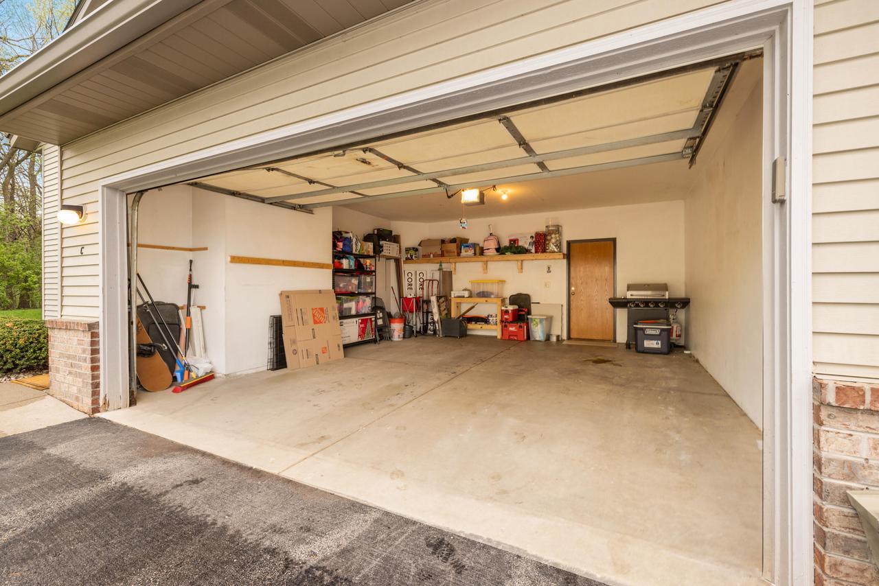 2419 Fox River PARKWAY C