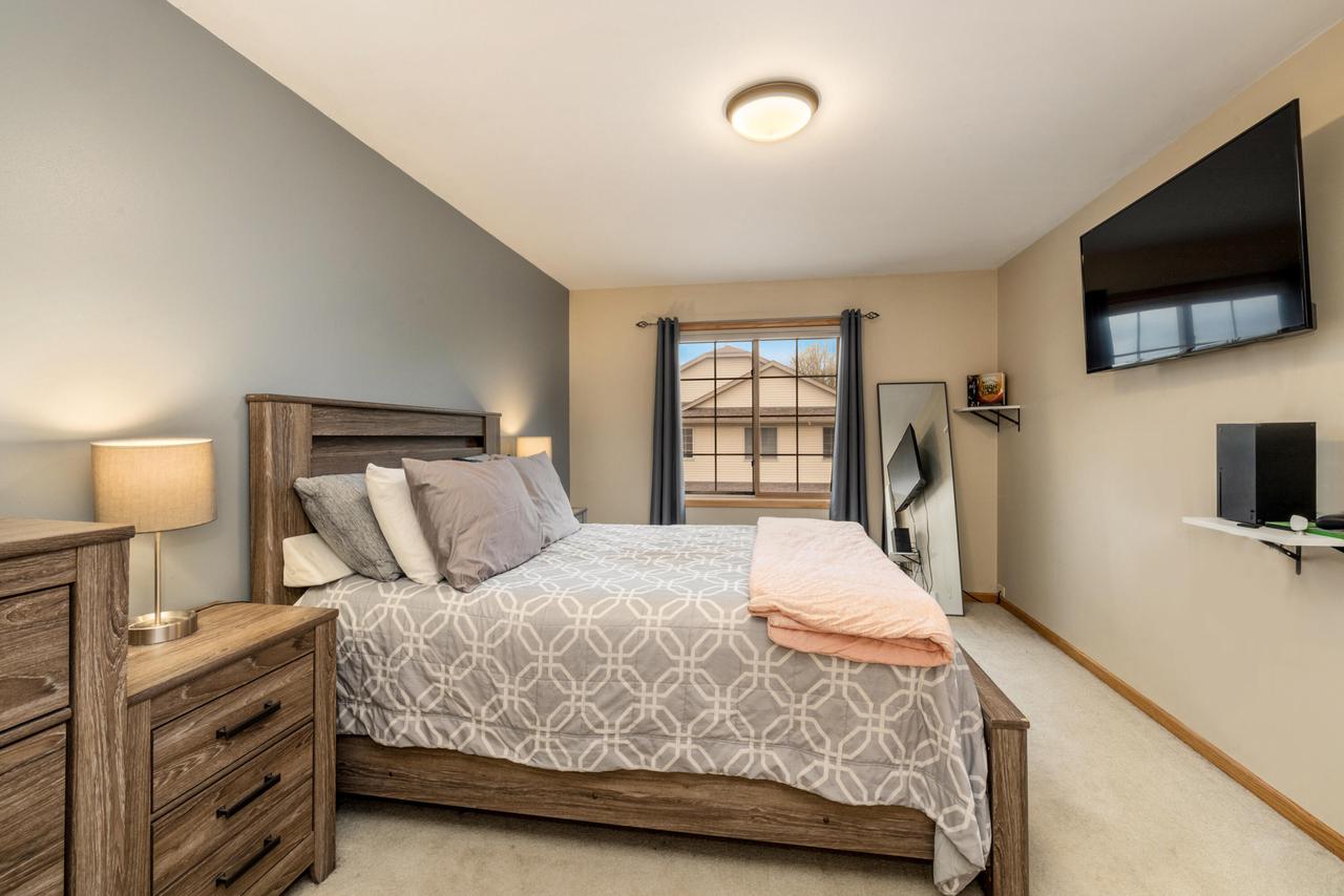 2419 Fox River PARKWAY C