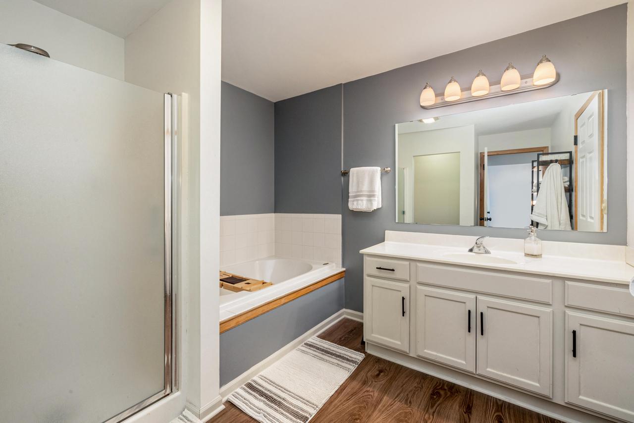 2419 Fox River PARKWAY C