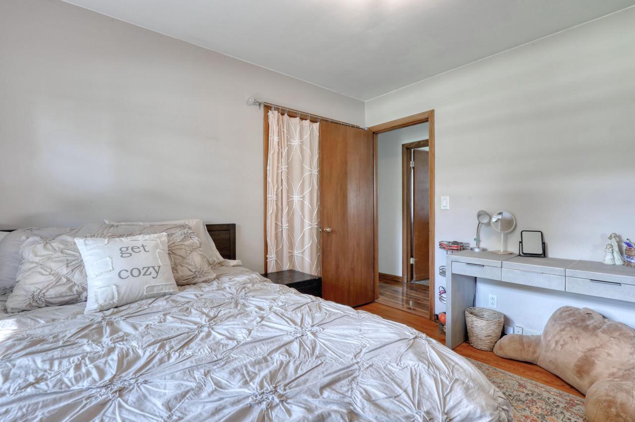 W158N5752 Elmway DRIVE