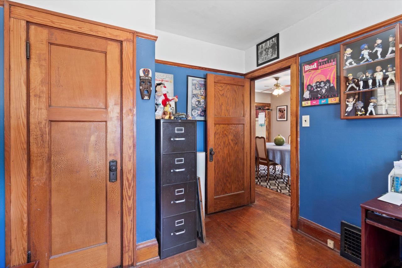 1736 South 69th STREET