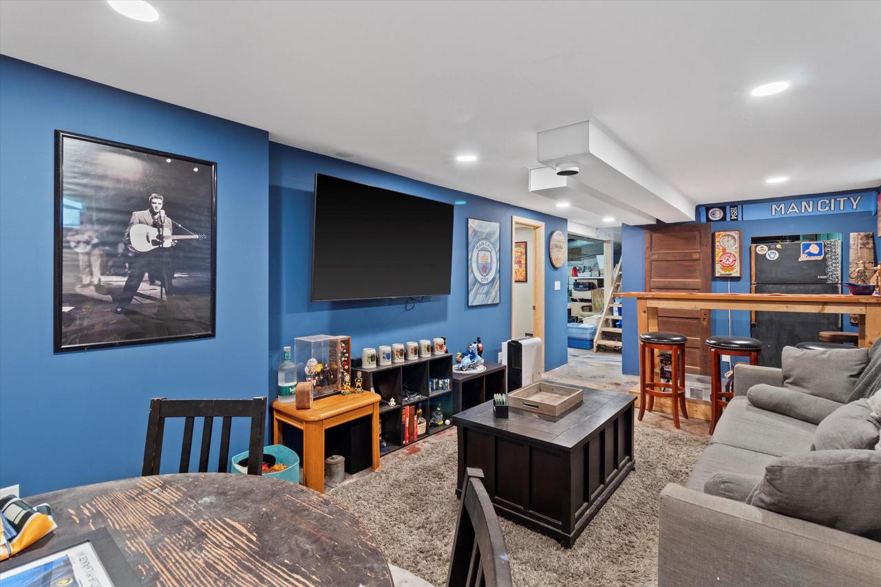 1736 South 69th STREET