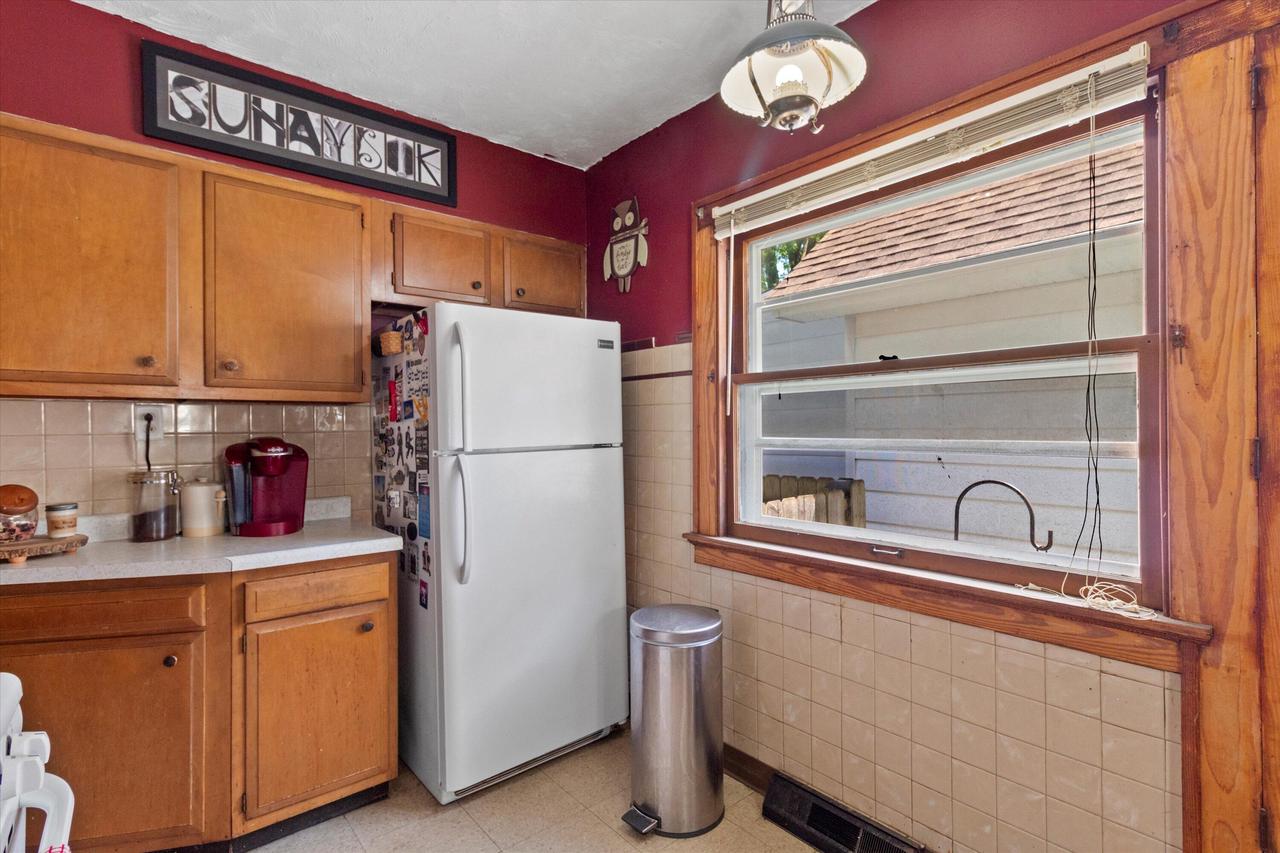 1736 South 69th STREET