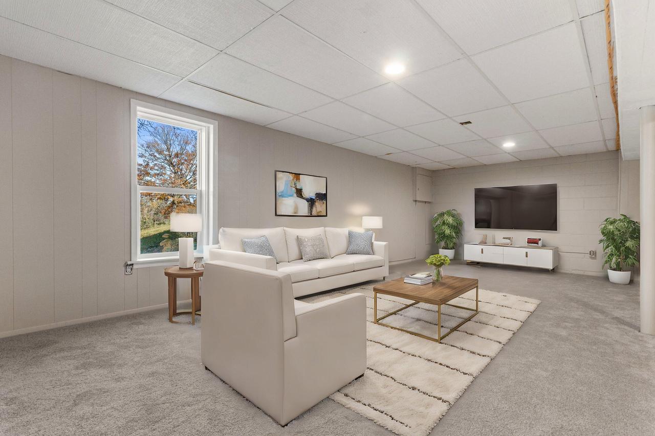 17308 West Observatory ROAD