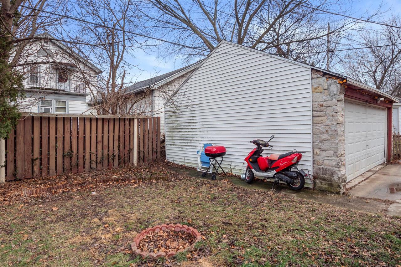 2952 North 56th STREET 2954