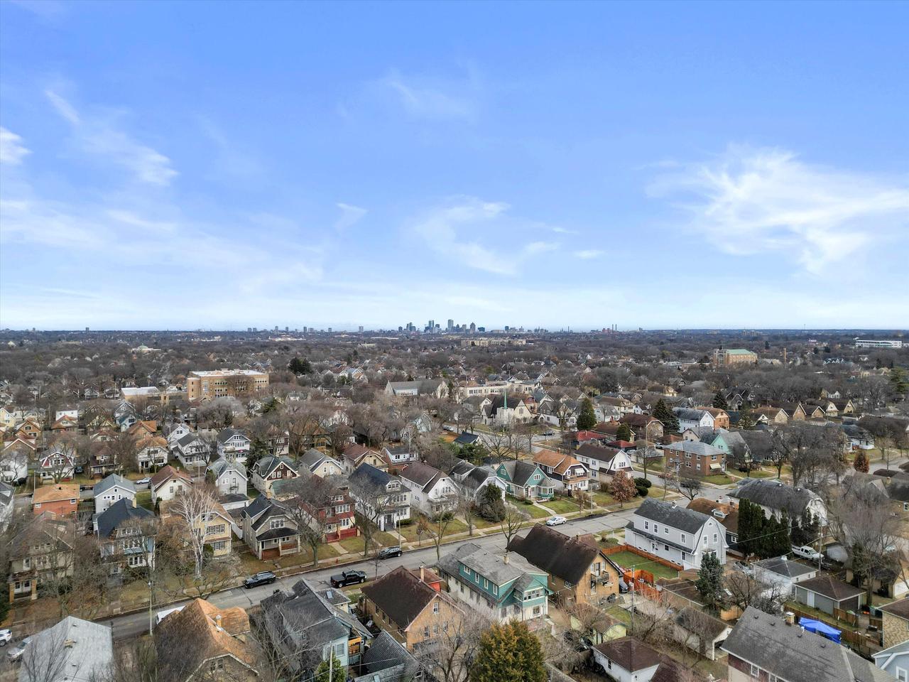 2952 North 56th STREET 2954