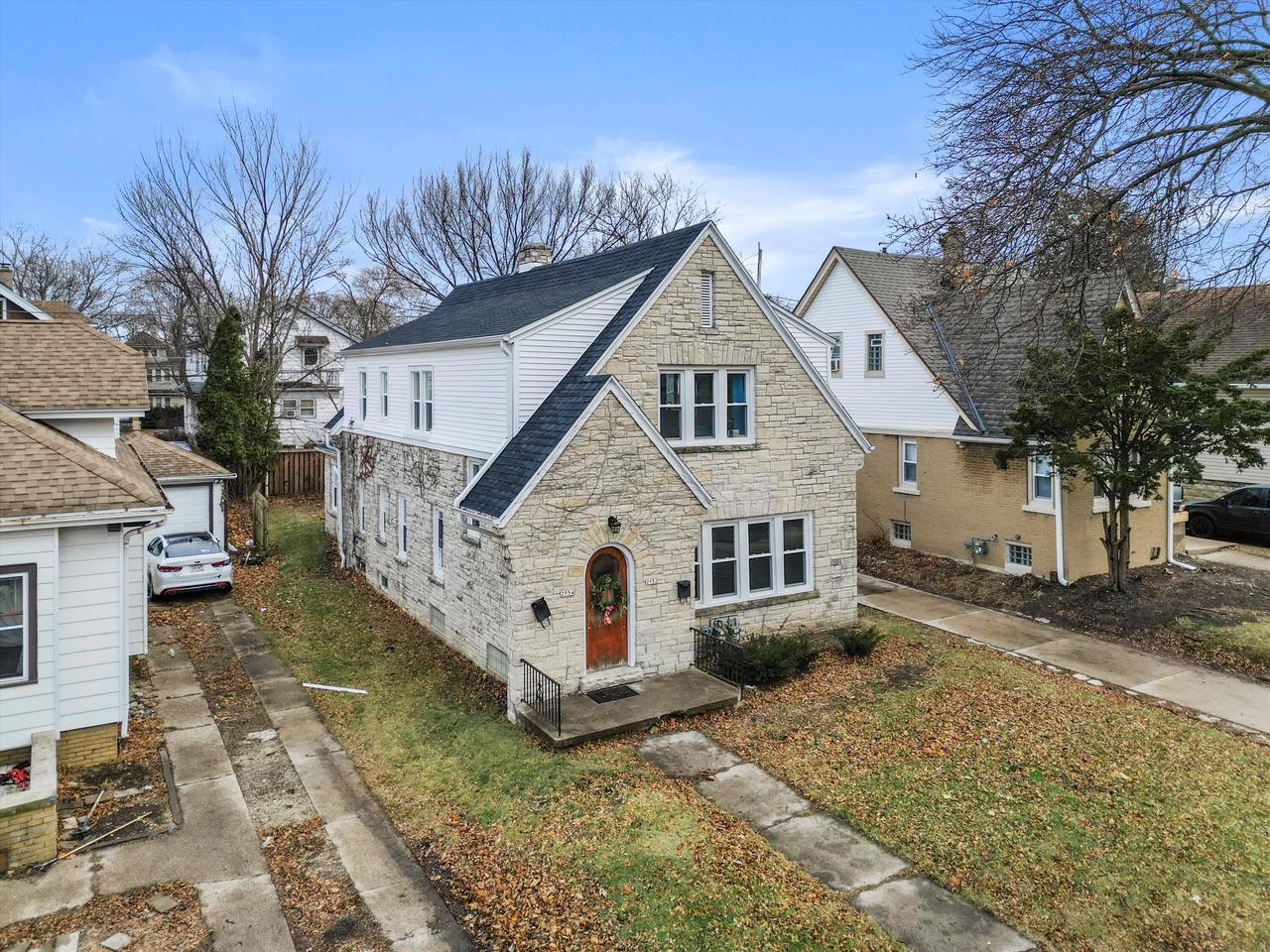 2952 North 56th STREET 2954