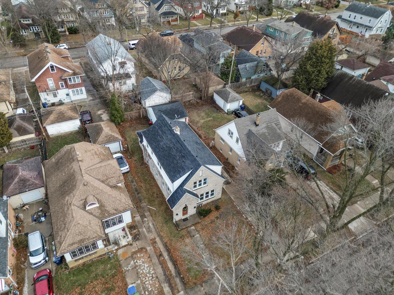 2952 North 56th STREET 2954