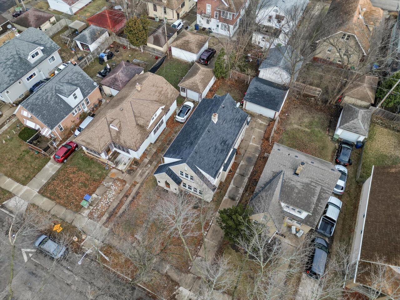 2952 North 56th STREET 2954