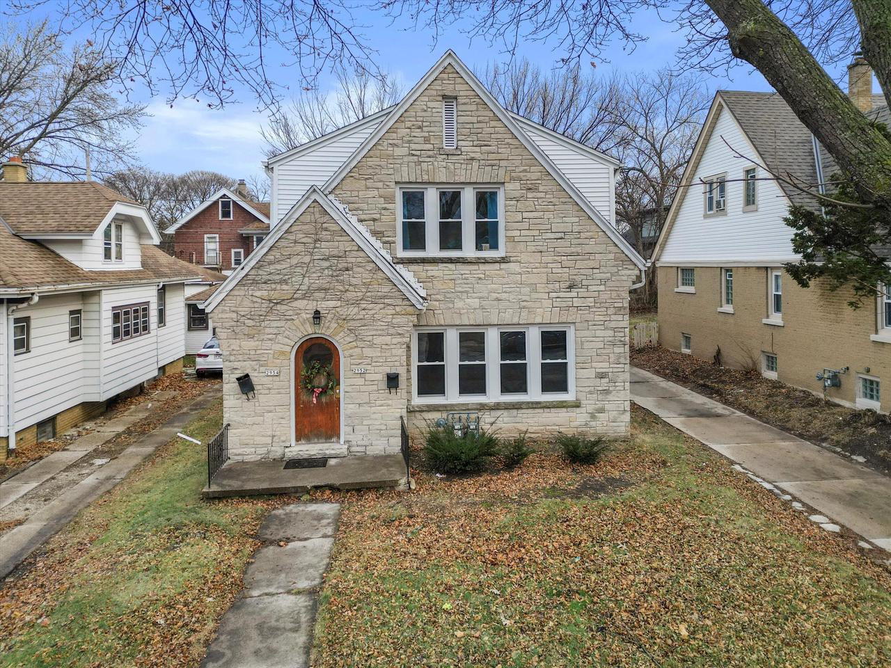 2952 North 56th STREET 2954