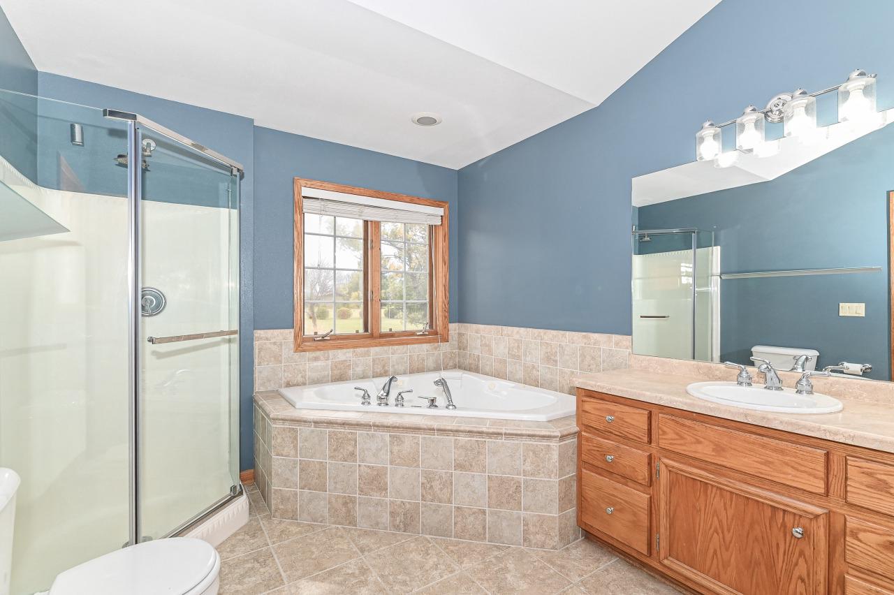 S78W15391 Foxtail CIRCLE