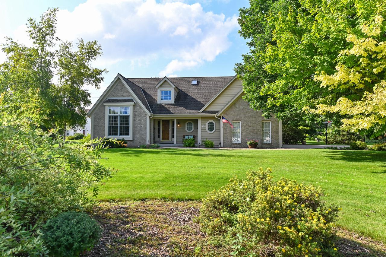 S78W15391 Foxtail CIRCLE