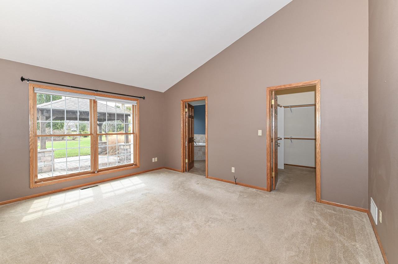 S78W15391 Foxtail CIRCLE