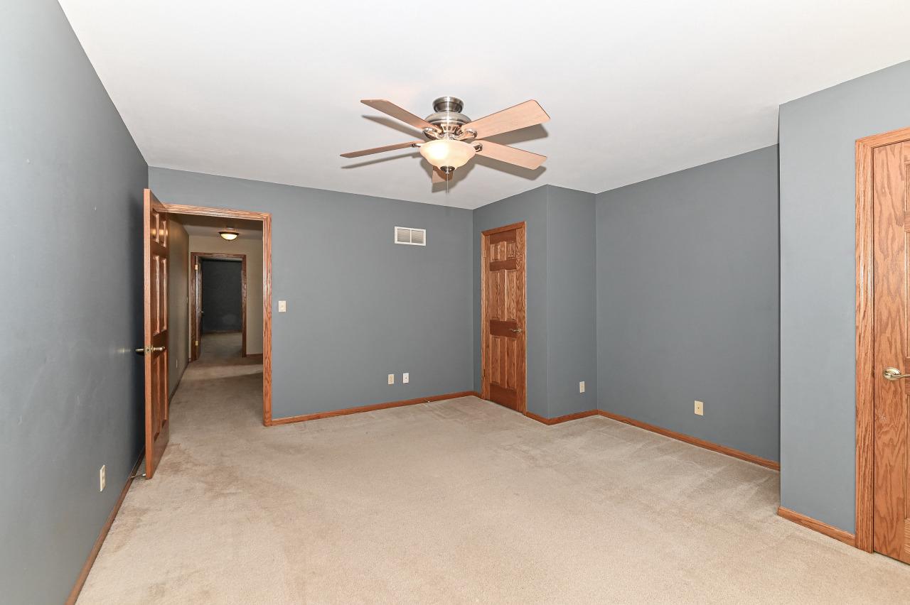 S78W15391 Foxtail CIRCLE