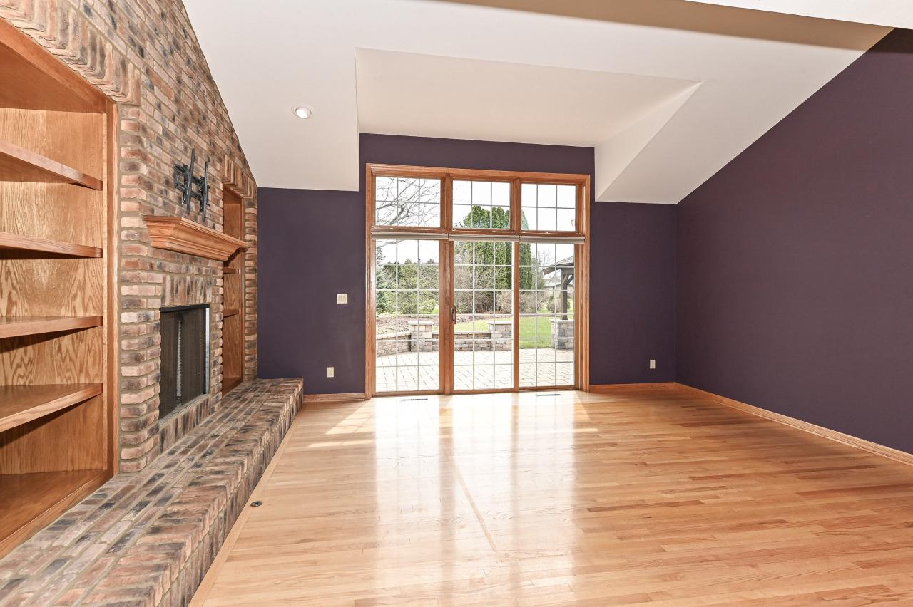 S78W15391 Foxtail CIRCLE