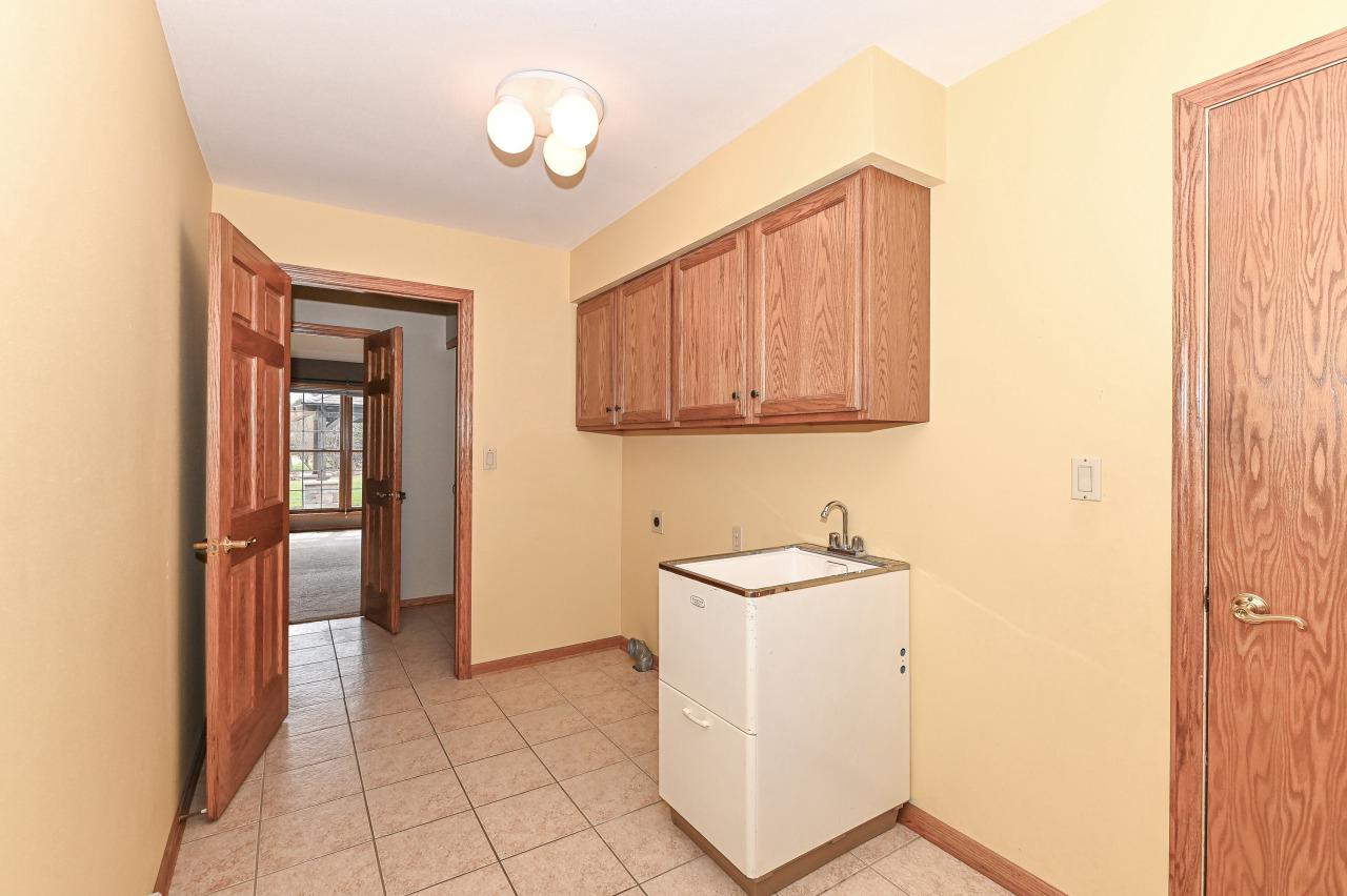 S78W15391 Foxtail CIRCLE