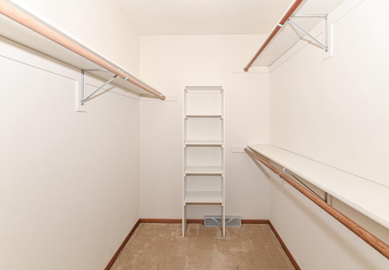 S78W15391 Foxtail CIRCLE