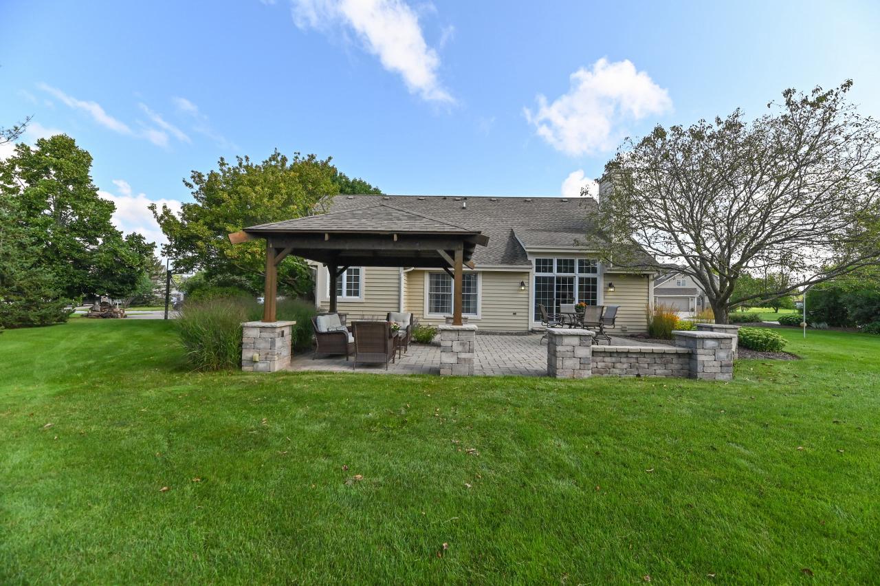 S78W15391 Foxtail CIRCLE