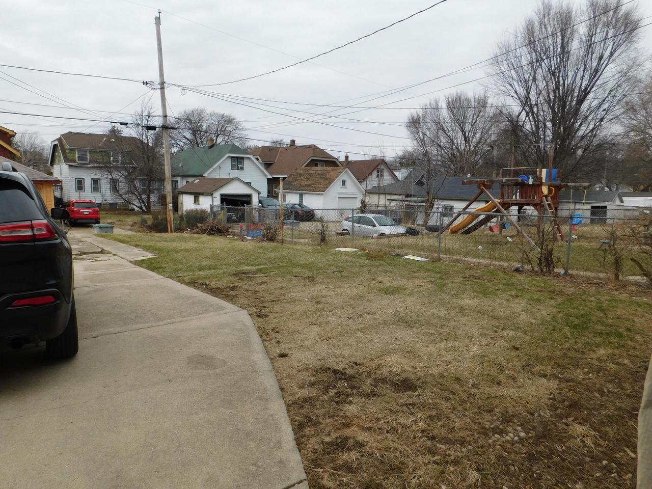 3925 North 14th STREET