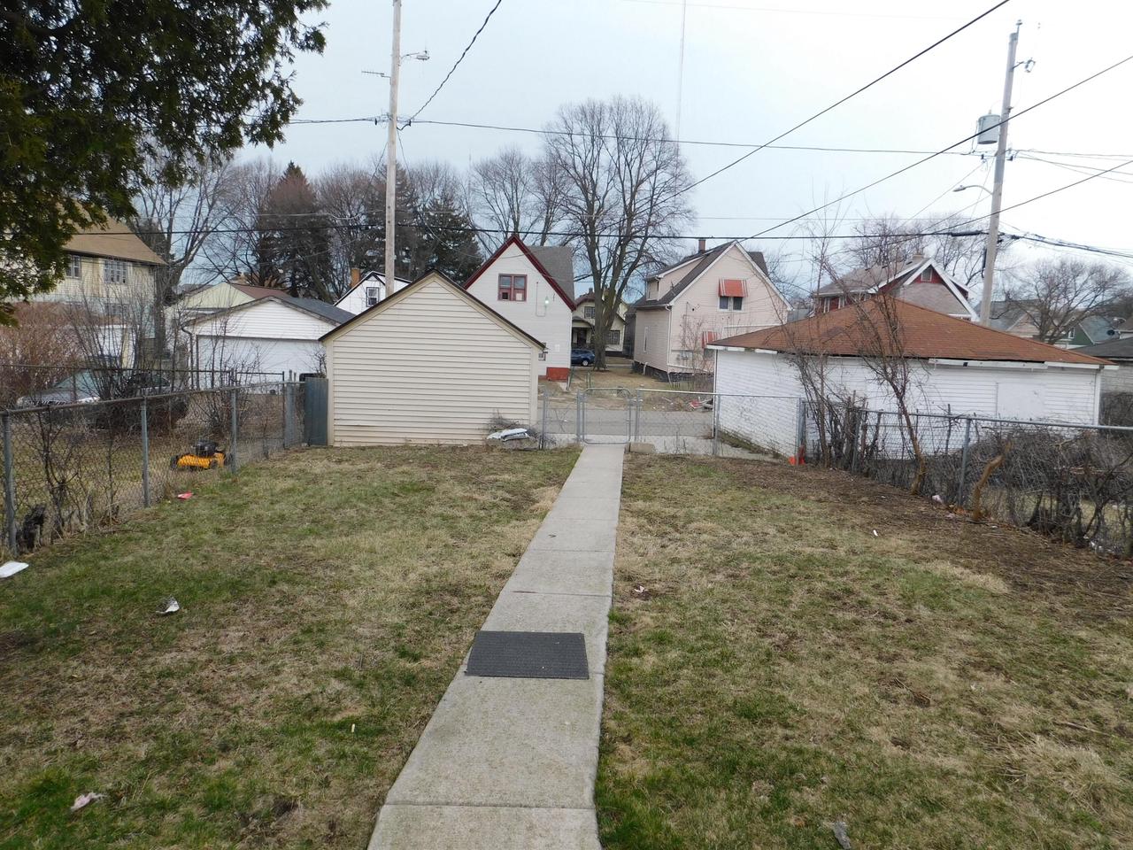 4058 North 7th STREET