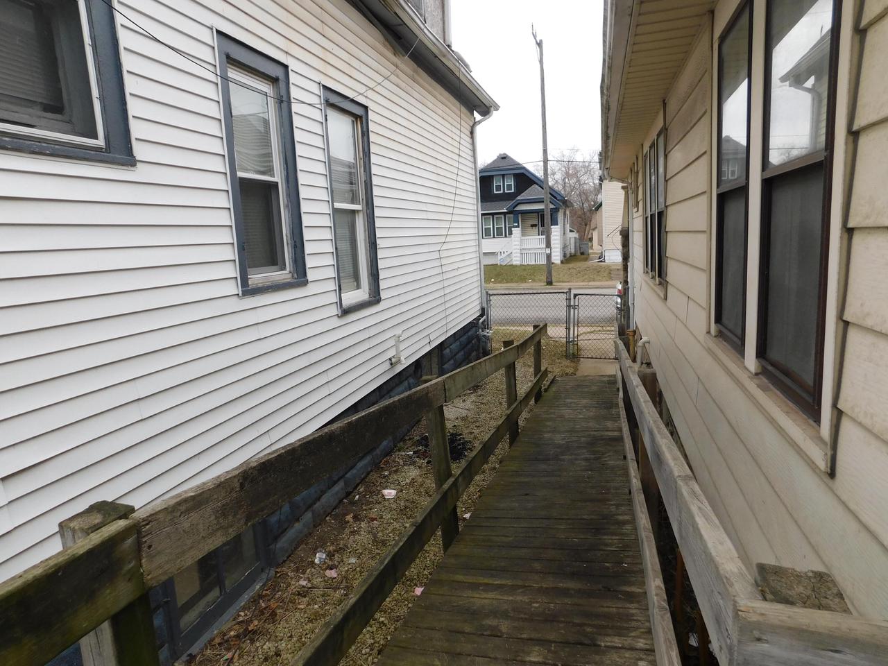 4058 North 7th STREET