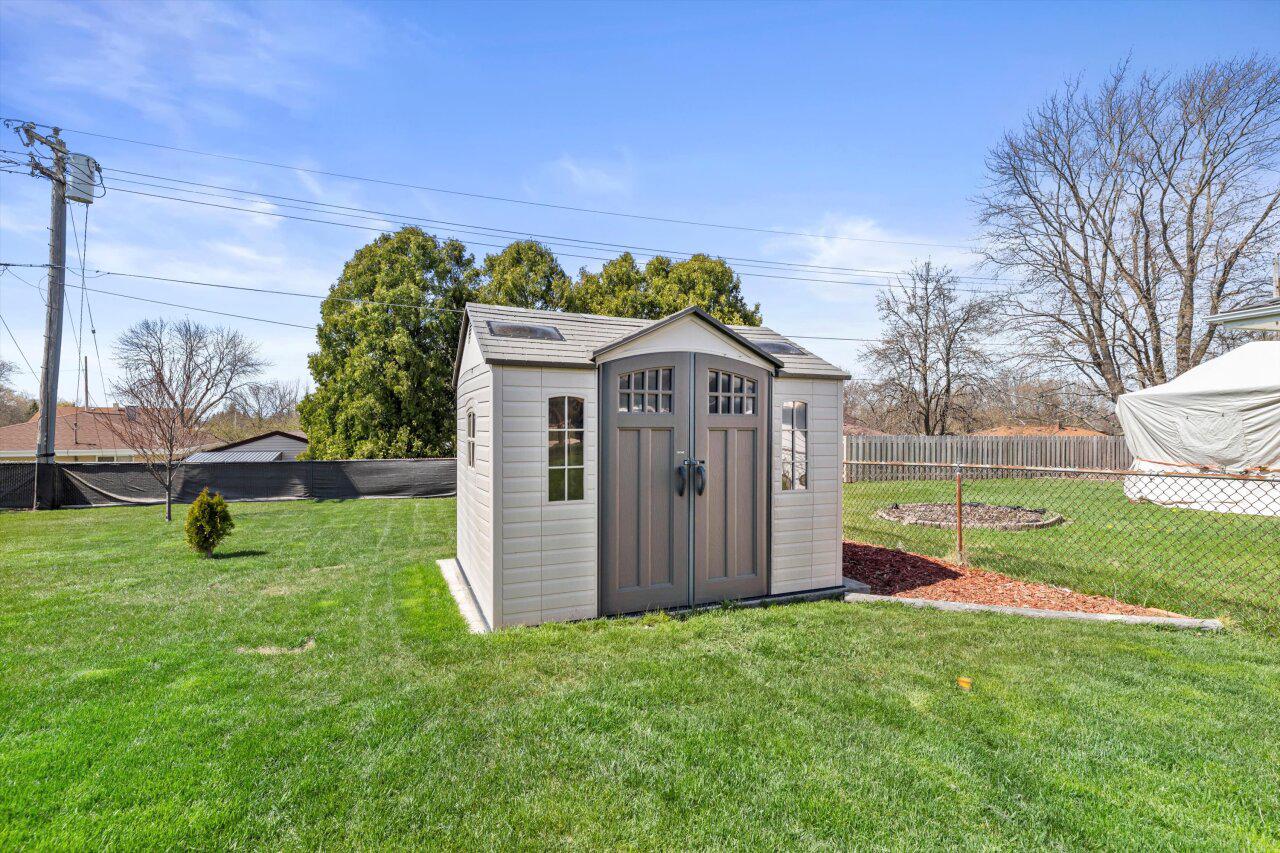 8131 North Joseph AVENUE