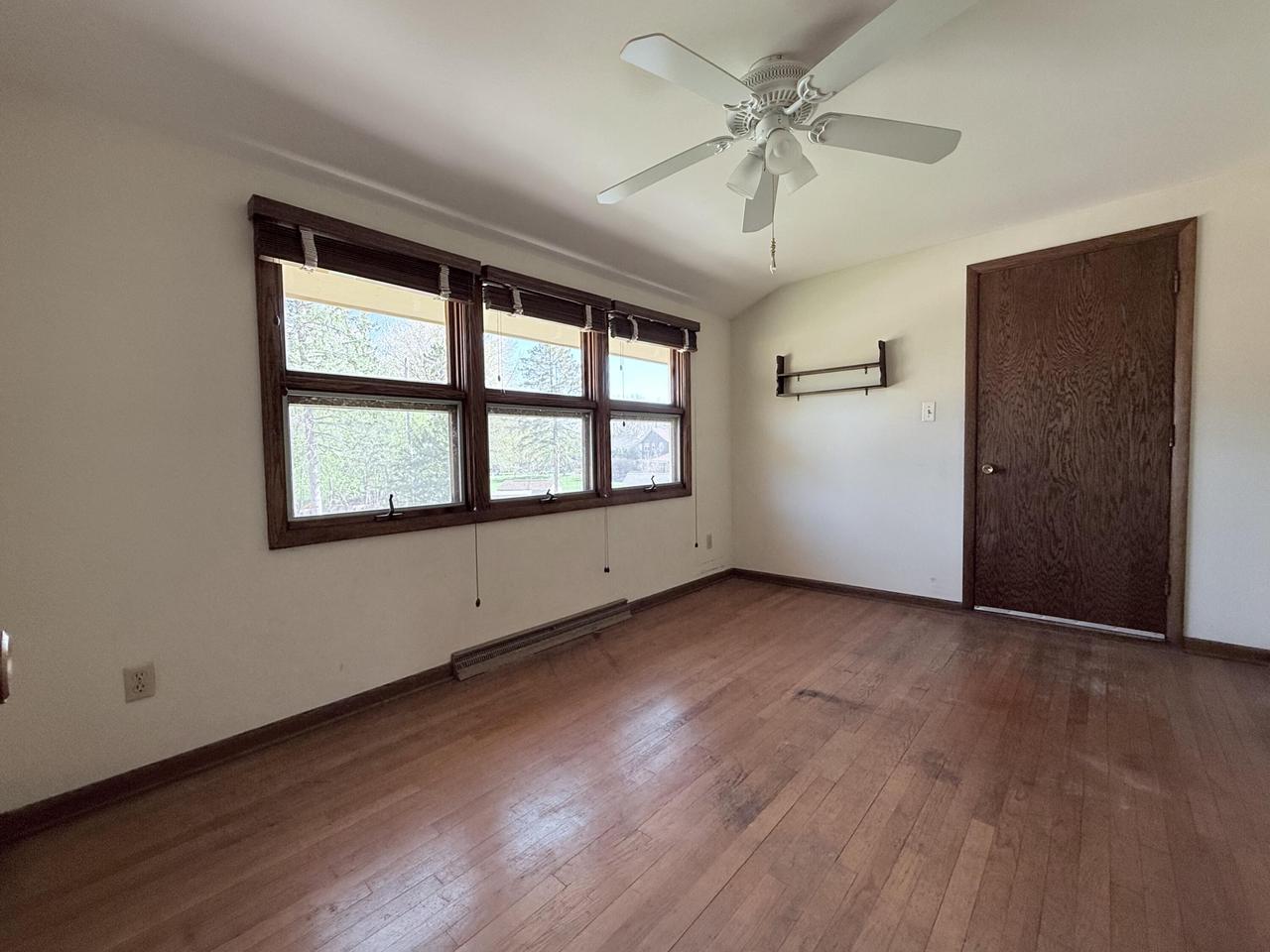 1141 West Acacia ROAD