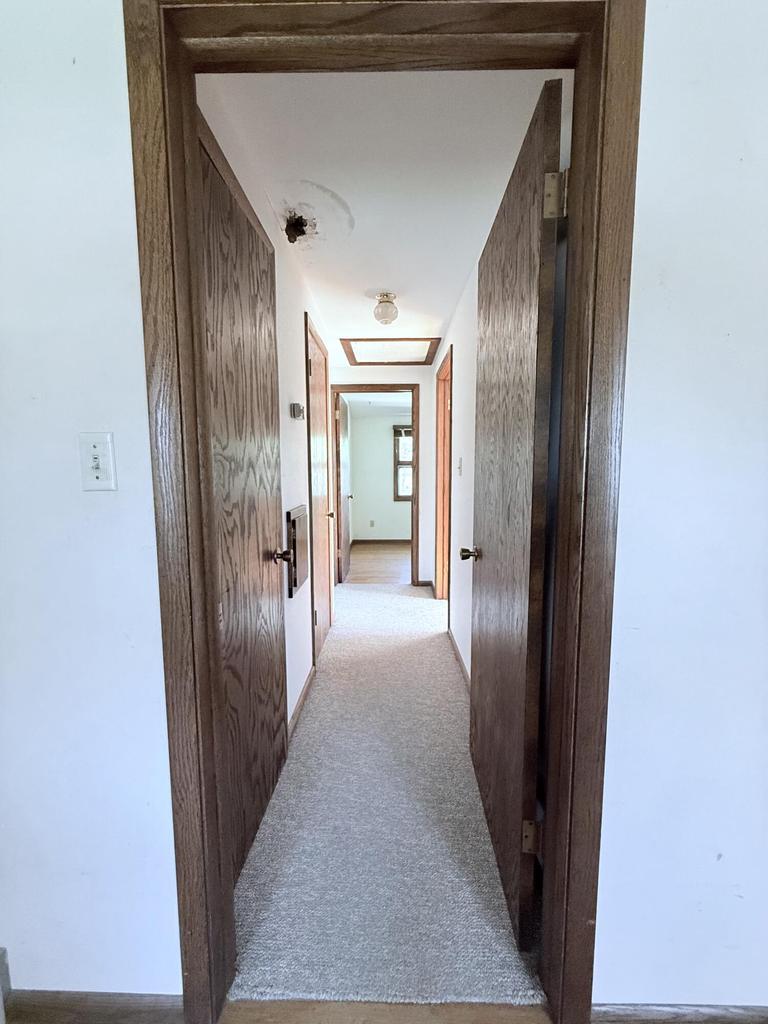 1141 West Acacia ROAD