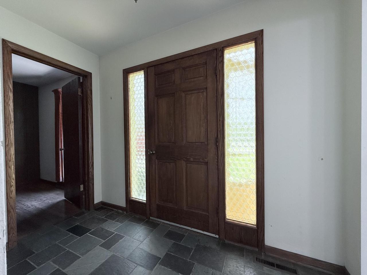 1141 West Acacia ROAD