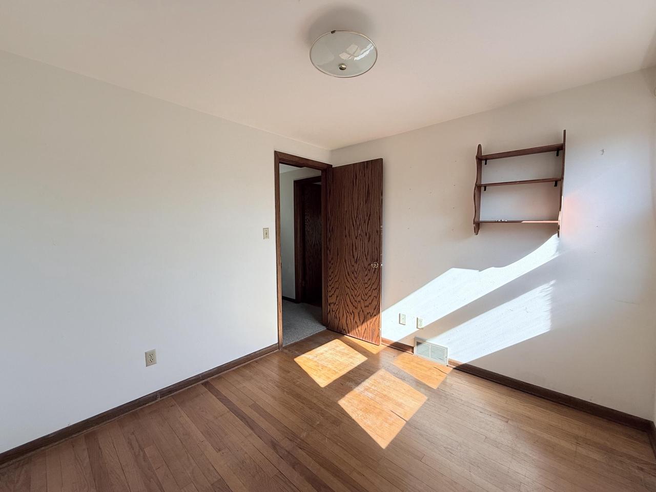 1141 West Acacia ROAD