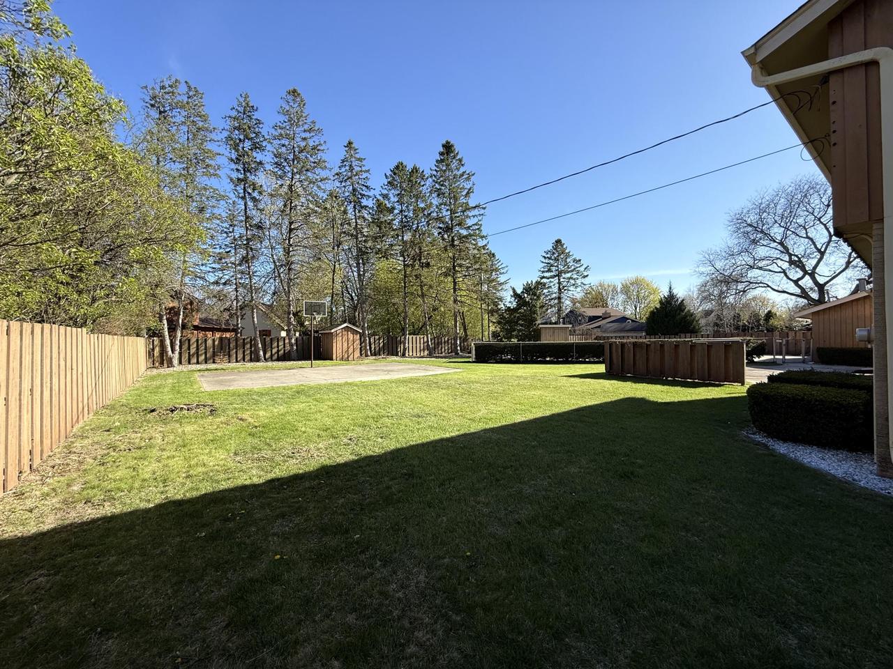 1141 West Acacia ROAD