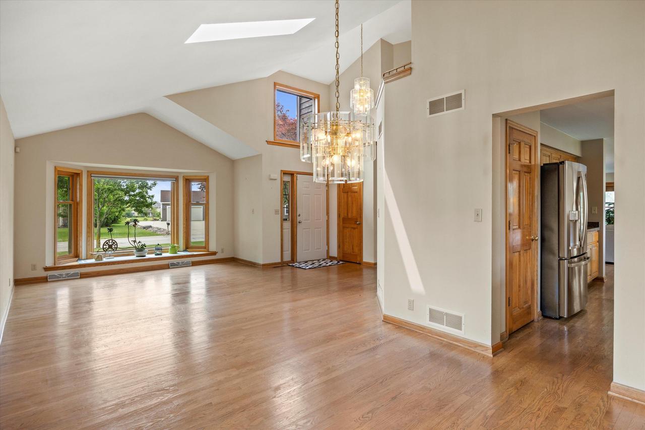 3562 West Jerelin DRIVE