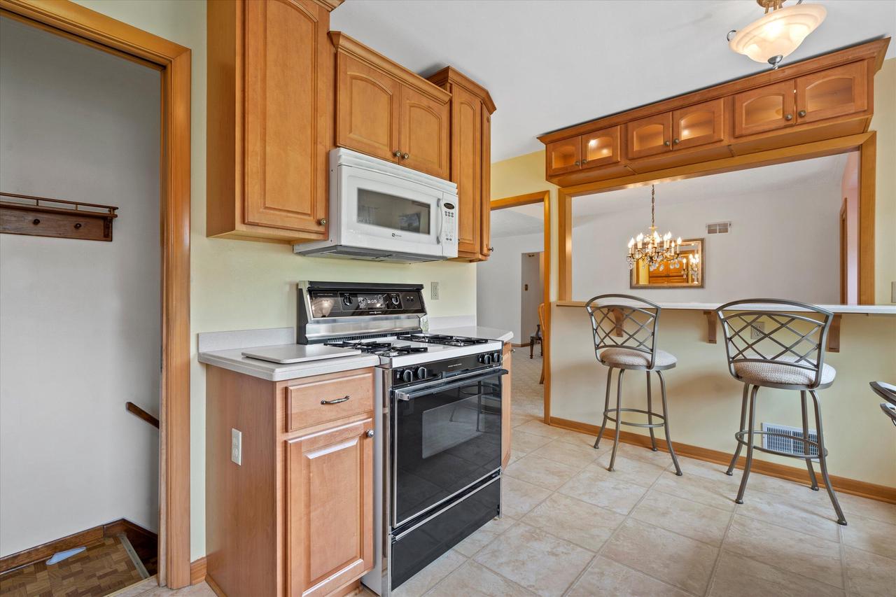 9911 West Argonne DRIVE