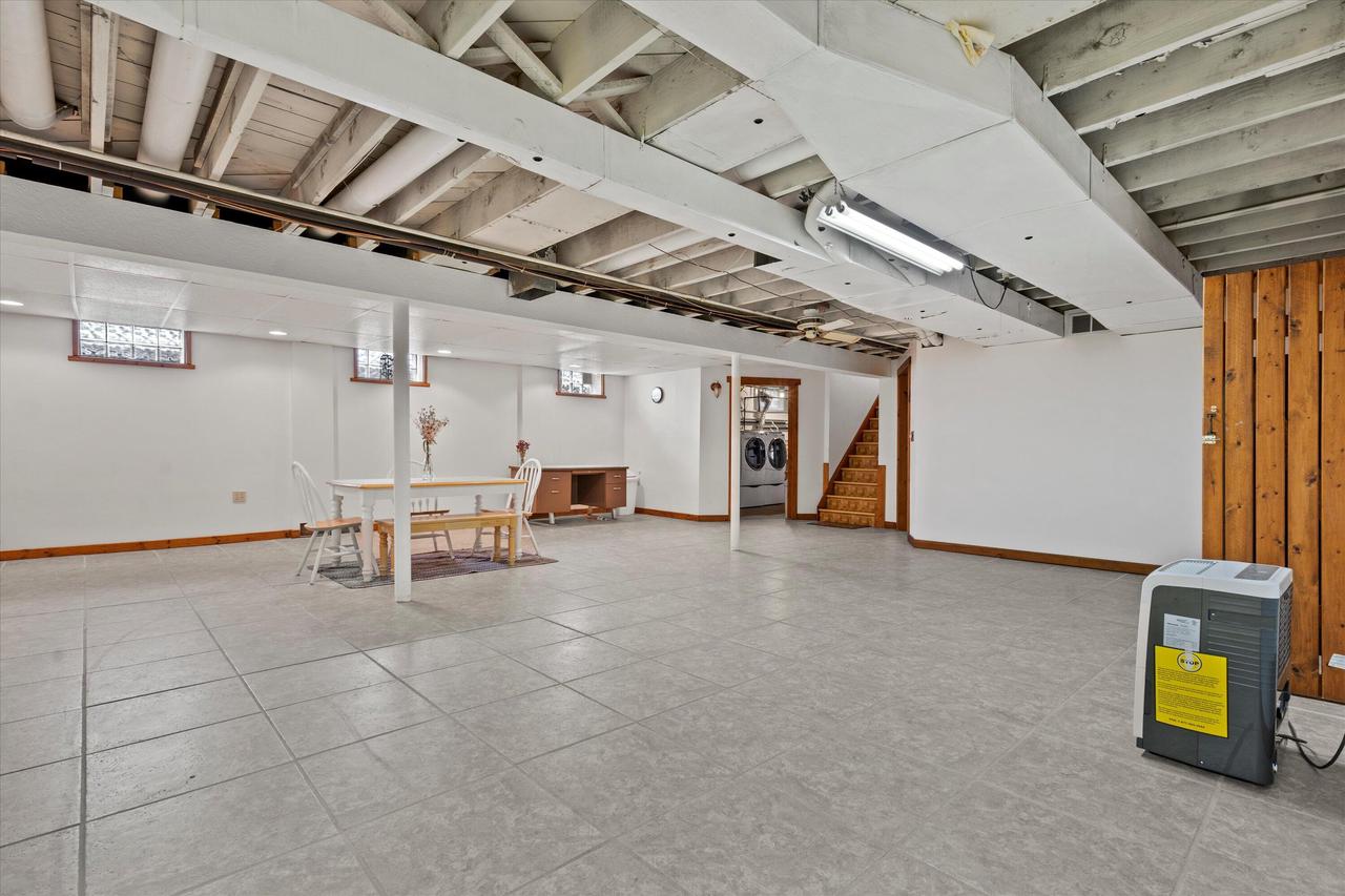 9911 West Argonne DRIVE