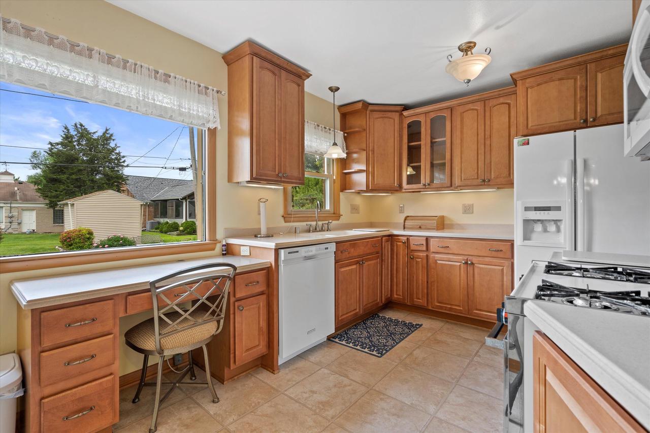 9911 West Argonne DRIVE