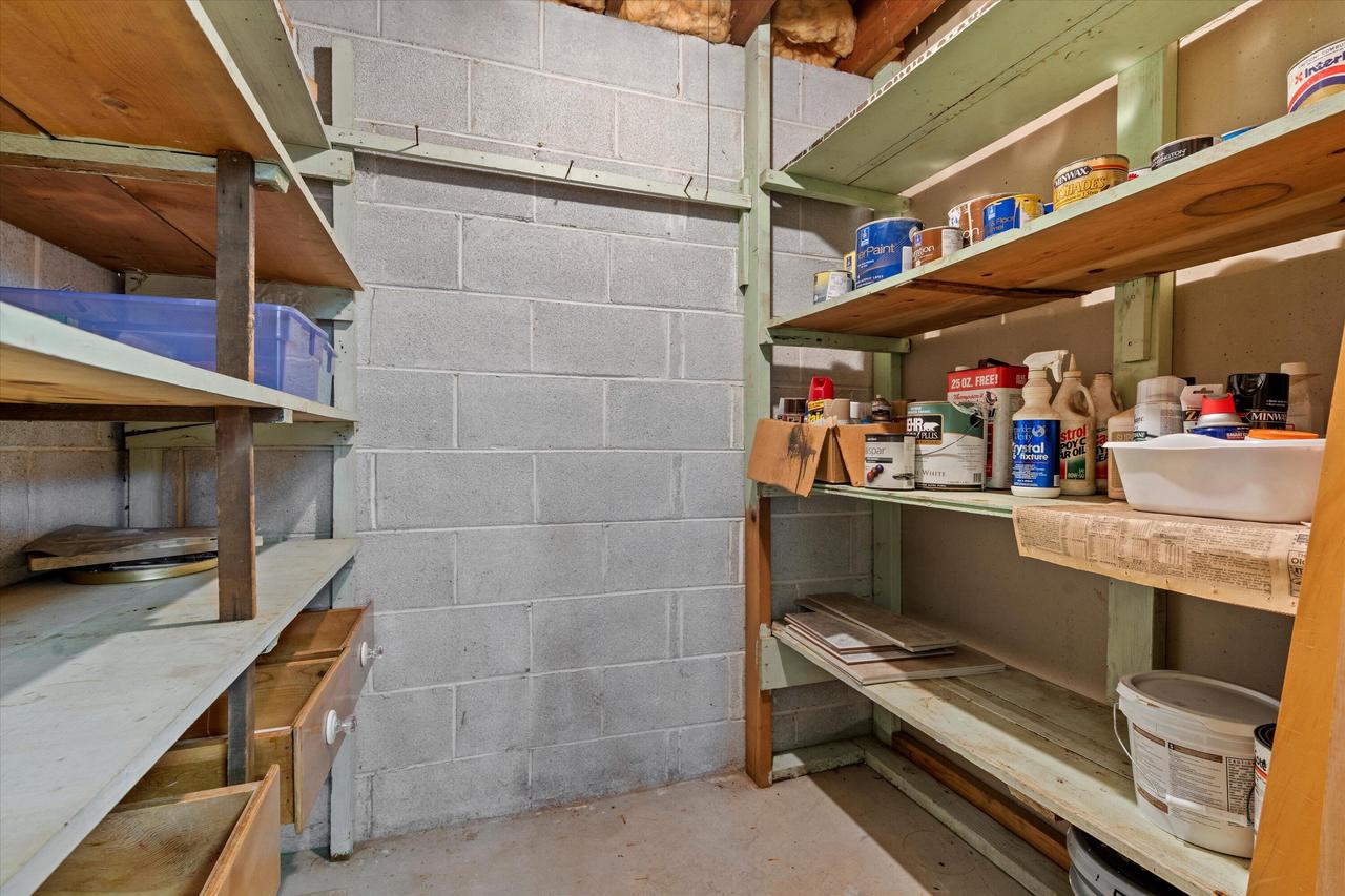 9911 West Argonne DRIVE