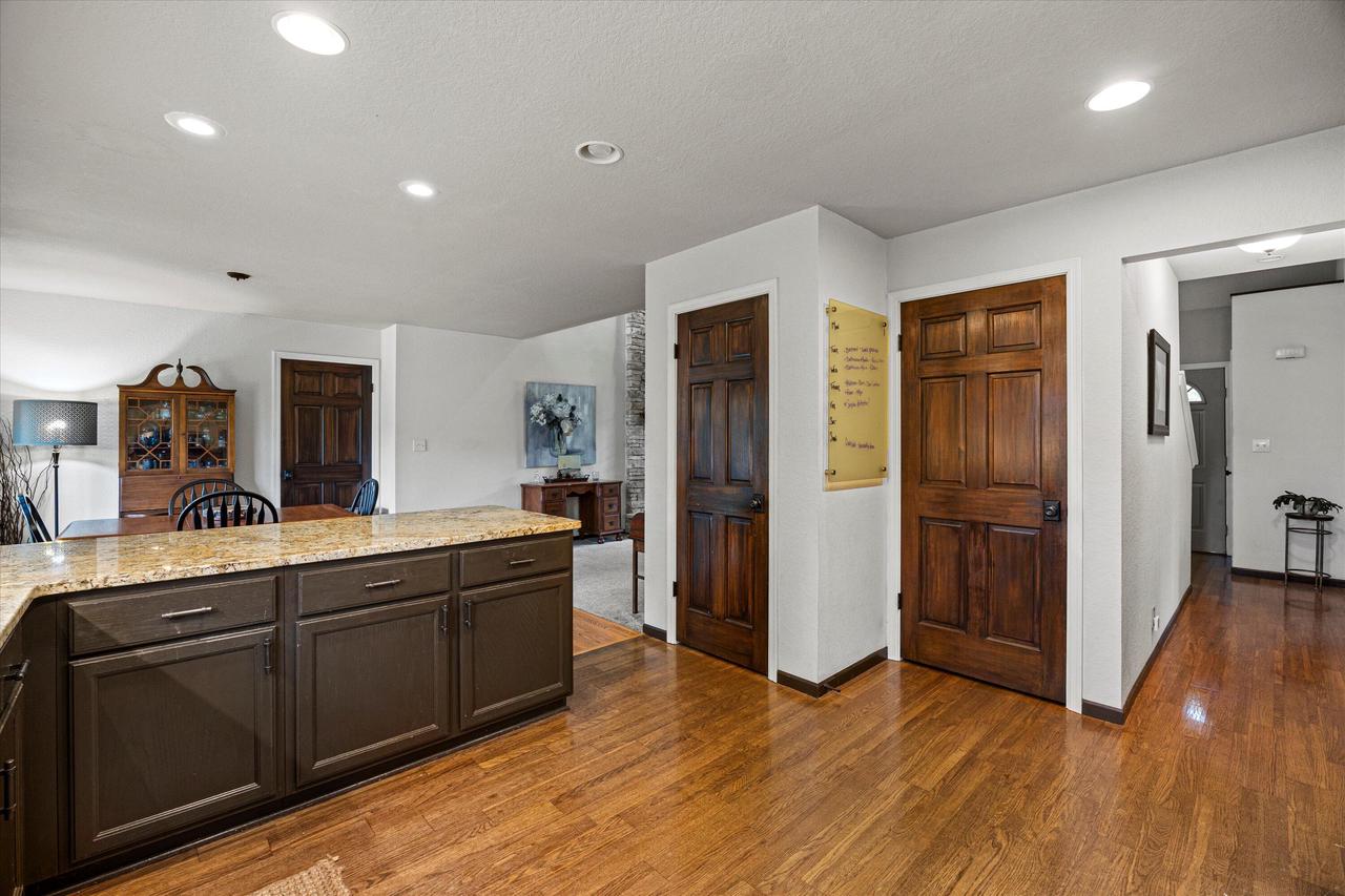 S74W14933 Woods ROAD