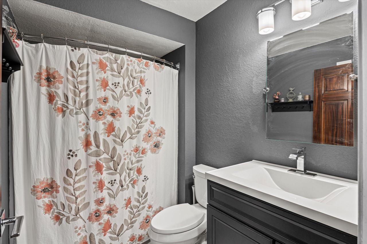 S74W14933 Woods ROAD