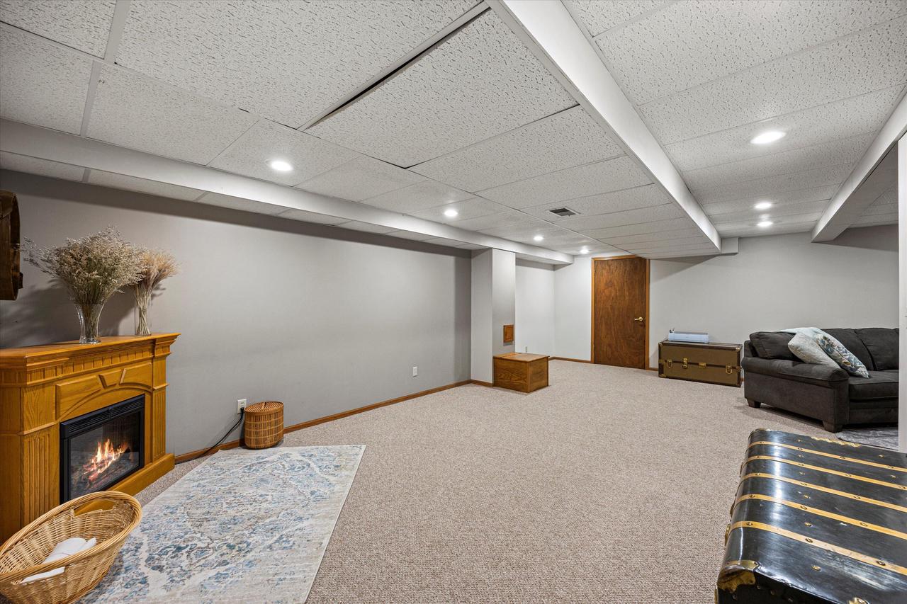 S74W14933 Woods ROAD