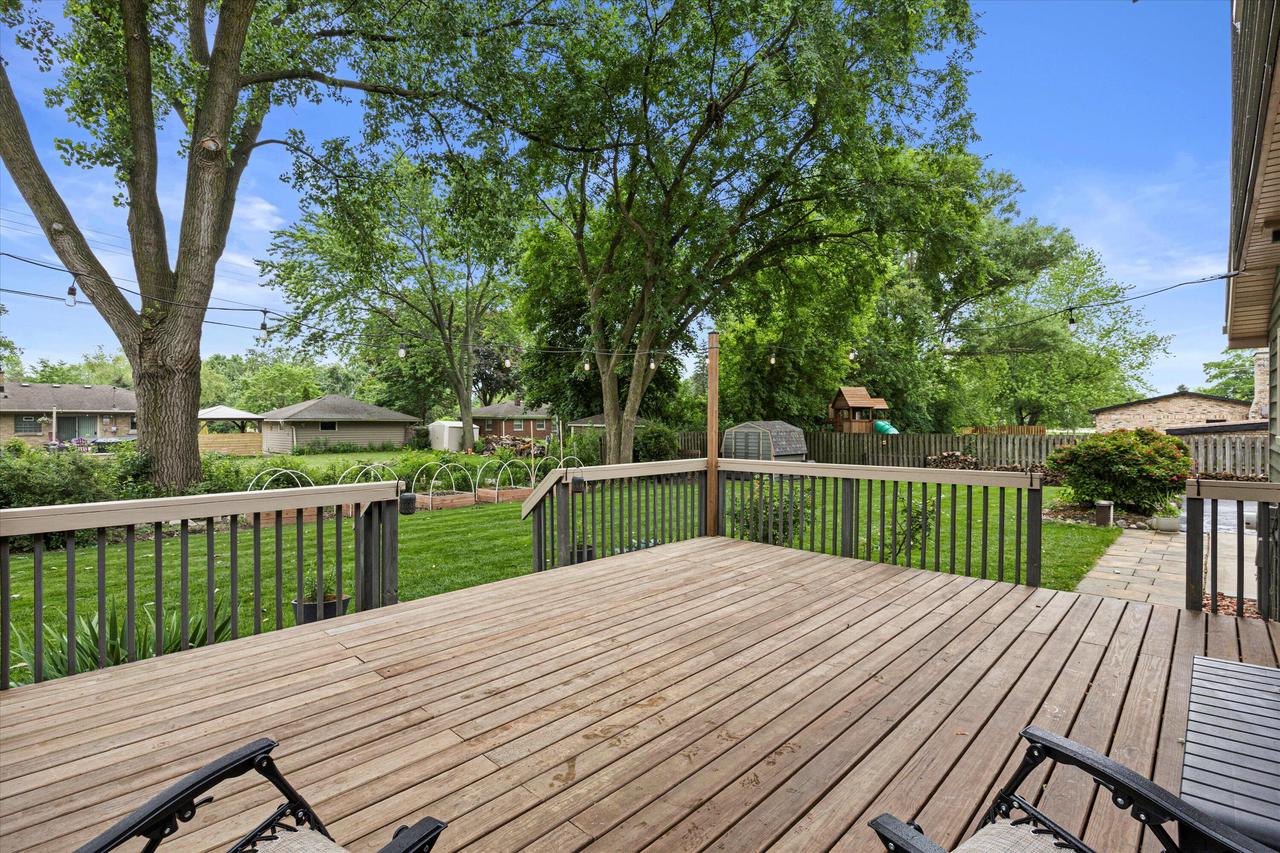 S74W14933 Woods ROAD