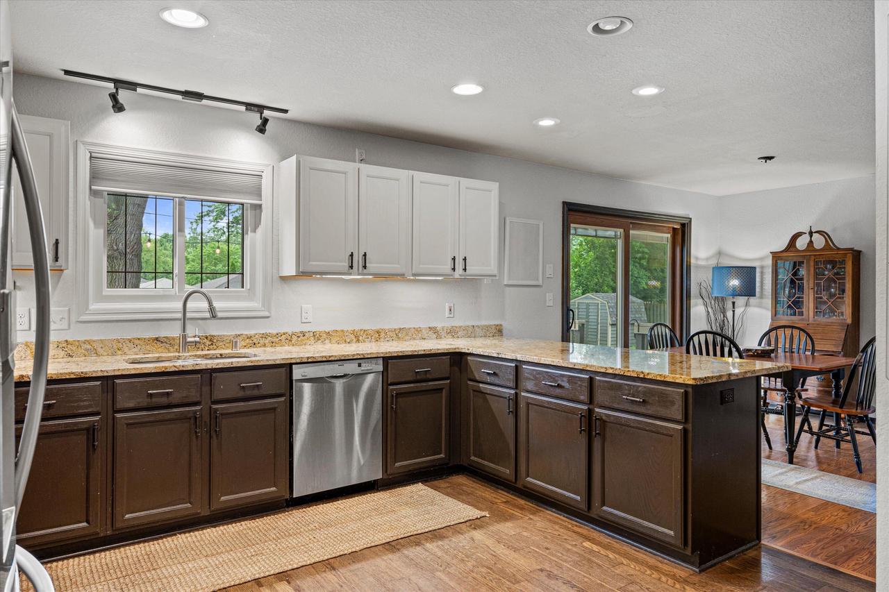 S74W14933 Woods ROAD