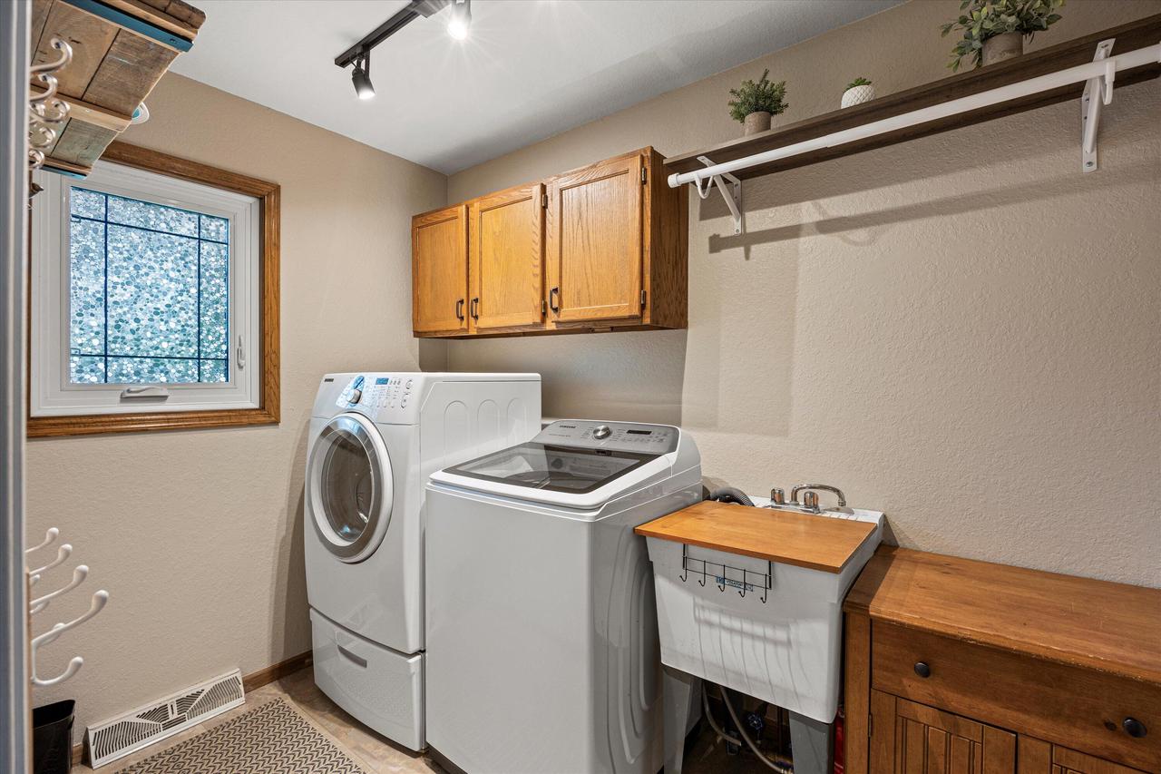 S74W14933 Woods ROAD