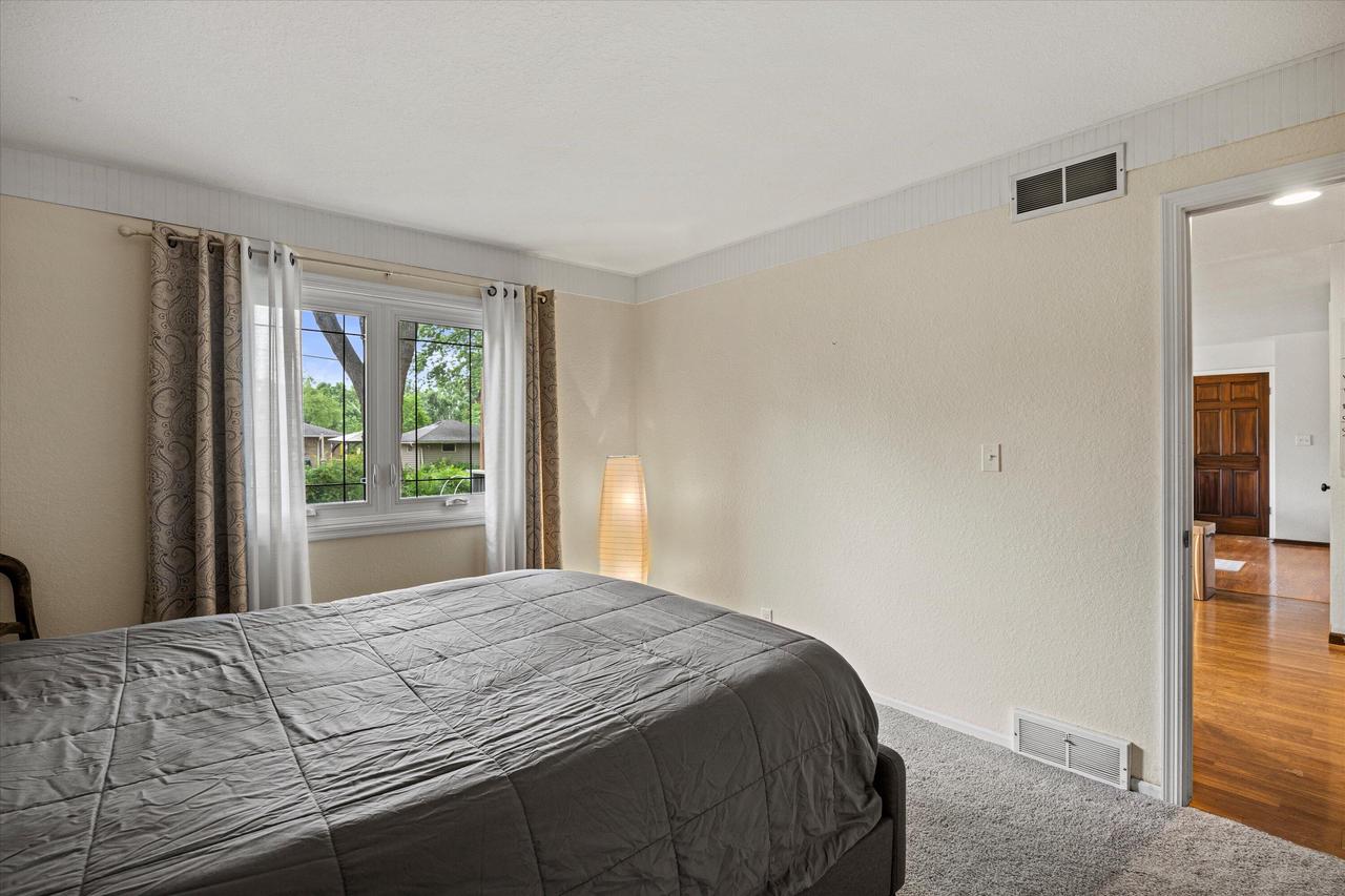 S74W14933 Woods ROAD