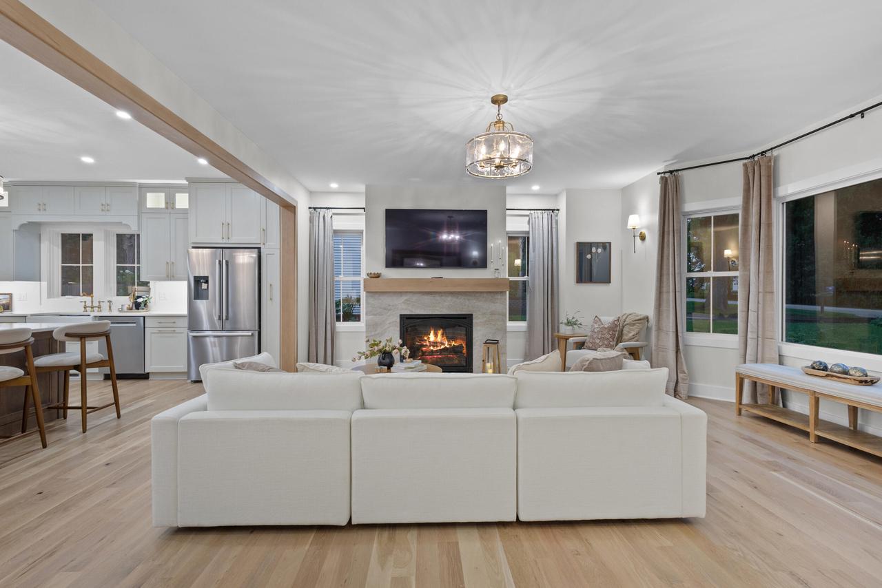 8313 North Links WAY