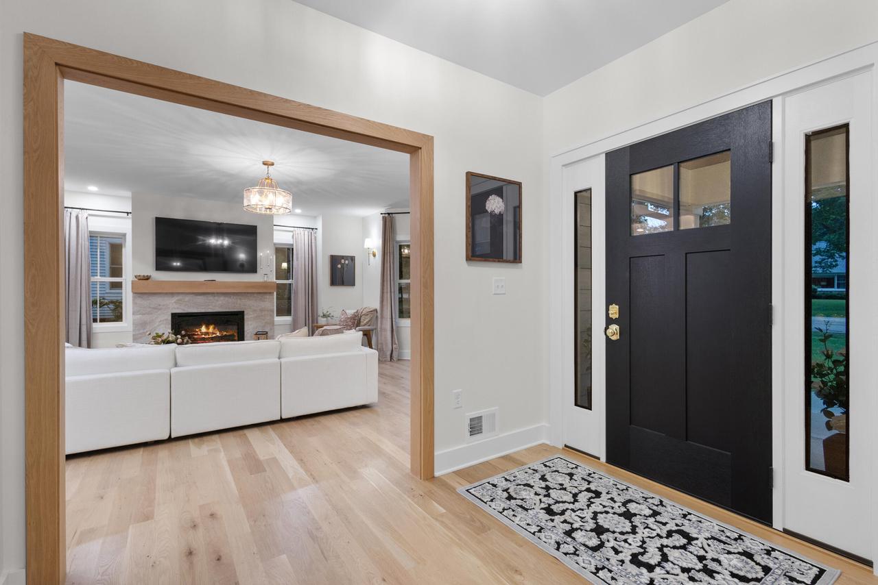 8313 North Links WAY