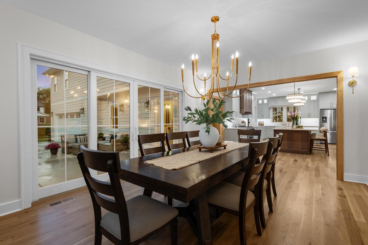 8313 North Links WAY