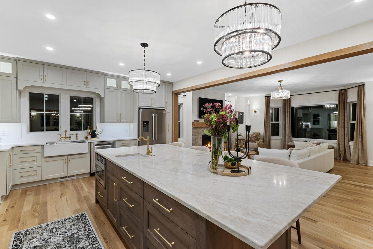 8313 North Links WAY